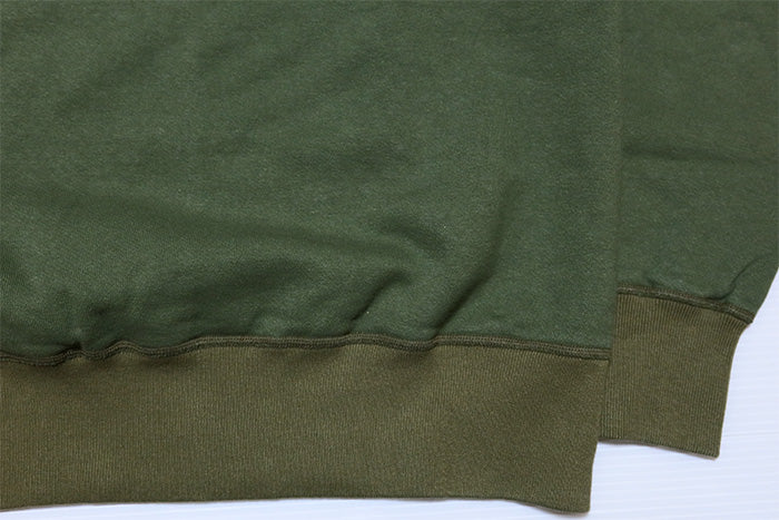 BuzzRickson's sweatshirt, made in Japan, set in crew, 21st BOMB.SQ., front V gusset, BR69452, olive