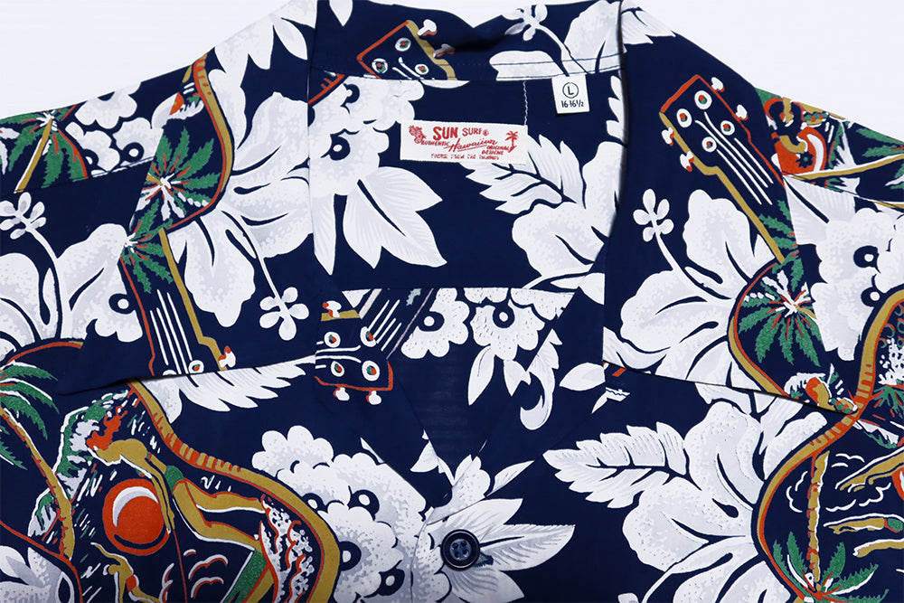 SUN SURF Long Sleeve Aloha Shirt UKULELE MELODY Hawaiian Shirt Rayon Made in Japan SS29603 Navy