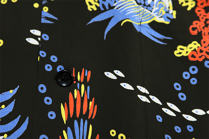SUN SURF Aloha Shirt TROPICAL FISH Short Sleeve Rayon Hawaiian Shirt Made in Japan SS39626 Black Allover Pattern